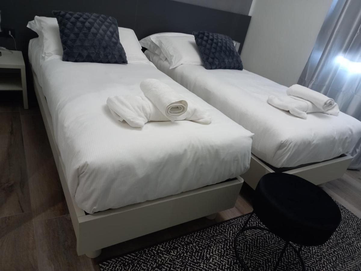 Residenza Novi Ξενοδοχείο Νόβι Λίγκουρε Εξωτερικό φωτογραφία