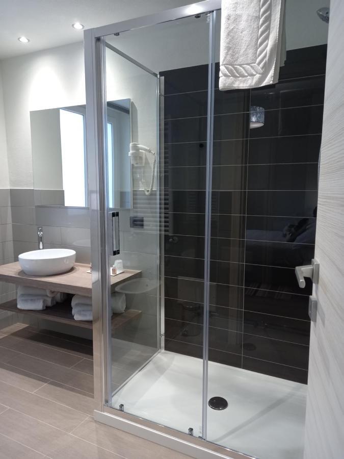 Residenza Novi Ξενοδοχείο Νόβι Λίγκουρε Εξωτερικό φωτογραφία